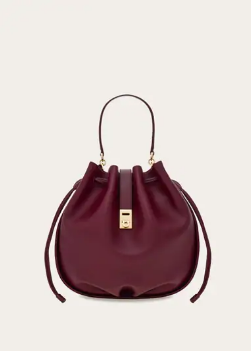 Hug bucket bag - Women | Ferragamo