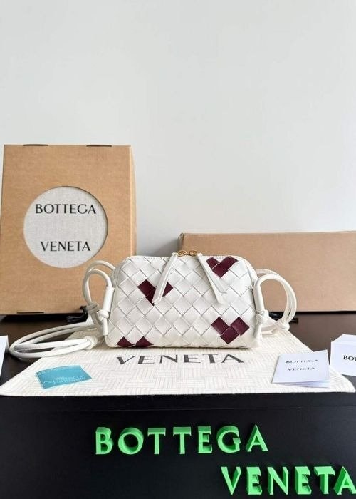 Bottega Veneta Intrecciato Concert Pouch – Chalk / Dark Red