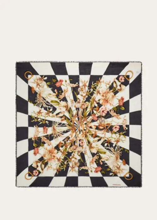 Floral bloom print shawl - Women | Ferragamo