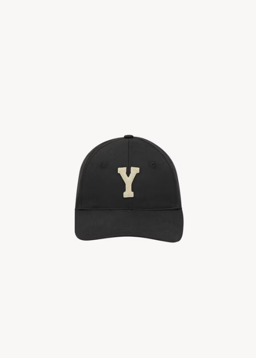 Y varsity cap in gabardine in Black 
