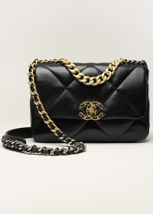 Chenal 19 Handbag with shiny lambskin cross body