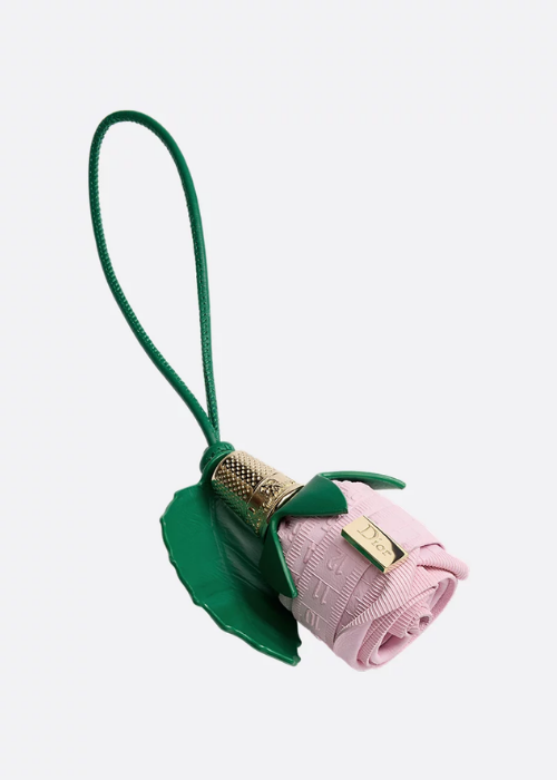Dioramour Rose als Taschenanhänger