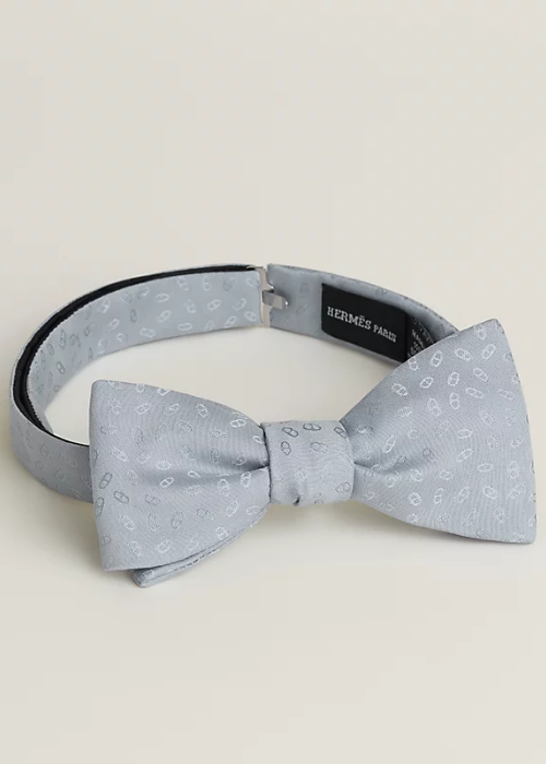 Faconne New H bow tie 