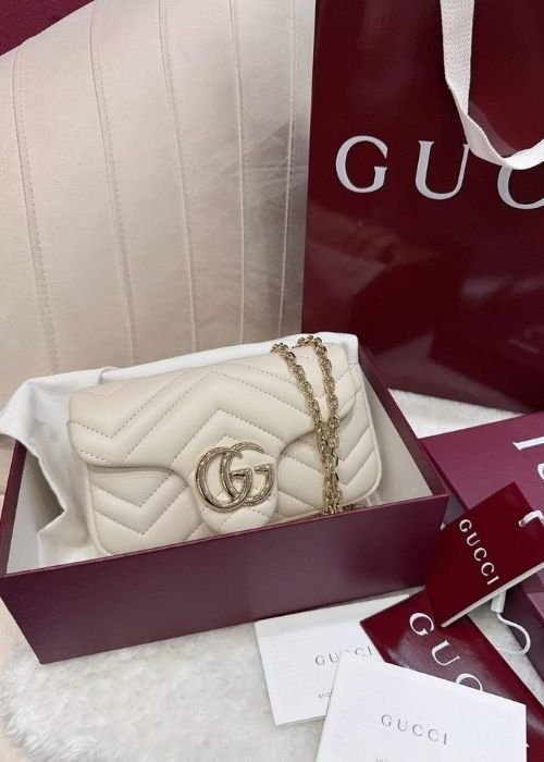 Gucci GG Marmont Matelassé Leather Super Mini Bag