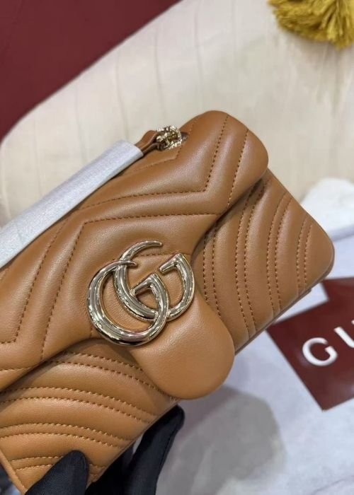 Gucci GG Marmont Matelassé Shoulder Bag